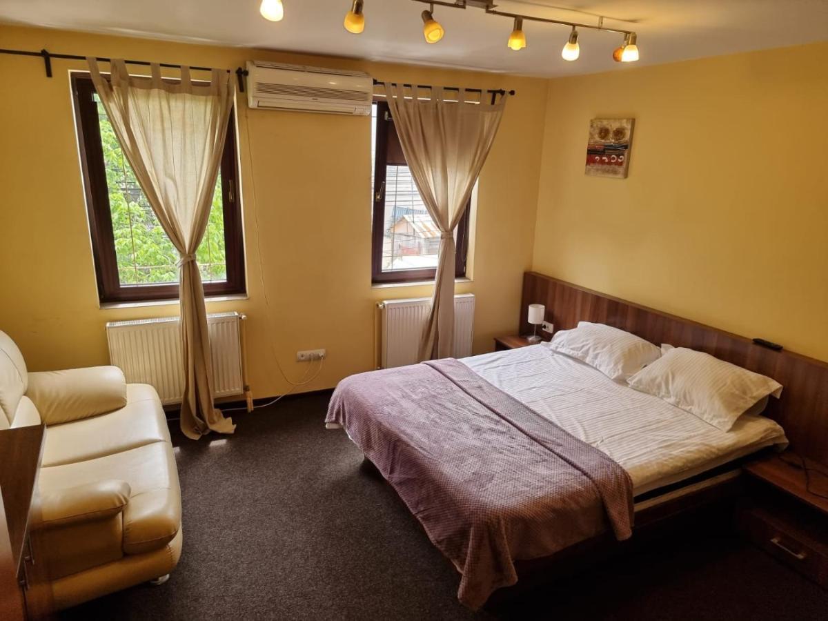 普洛耶什蒂Casa Romana公寓 外观 照片